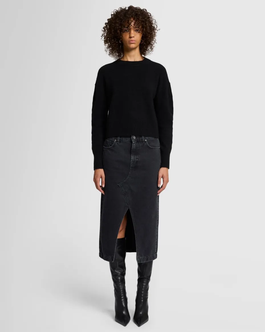 Cashmere Blend Crewneck Sweater in Black