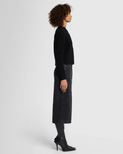 Cashmere Blend Crewneck Sweater in Black