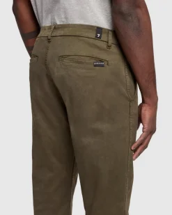 Comfort Twill Chino in Nori Green