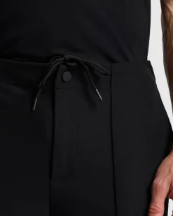 Dynamic Luxe Chino in Black