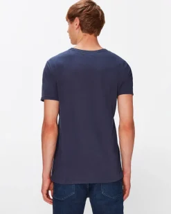 Featherweight Tee in Nutshell