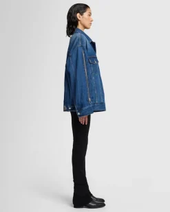 MANKIND Oli Oversized Trucker in Topic