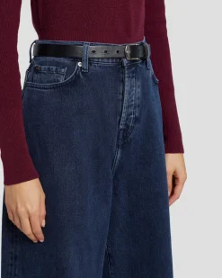 Skinny Leather Belt in Black