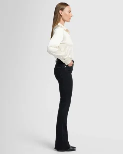 Slim Illusion Bootcut in Saturday Night