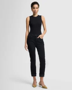 Slim Illusion Relaxed Skinny in Saturday Night
