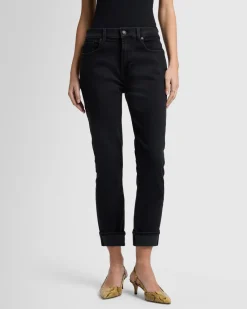 Slim Illusion Relaxed Skinny in Saturday Night
