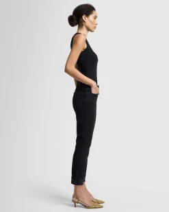 Slim Illusion Relaxed Skinny in Saturday Night
