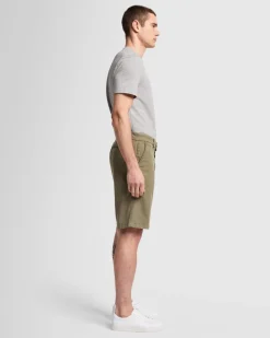 Weightless Chino Short in Moss