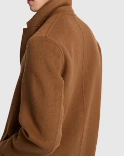 Wool Coat in Nutshell