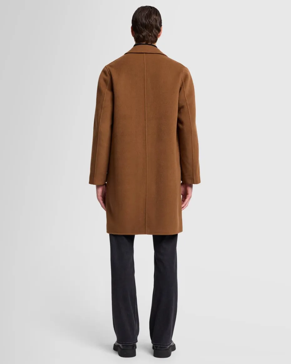 Wool Coat in Nutshell